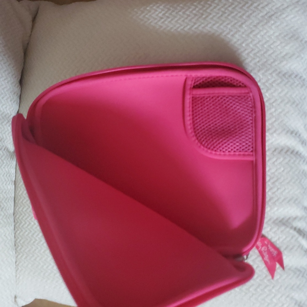 Lilly Pulitzer Bag/Tablet Case - Picture 6 of 9